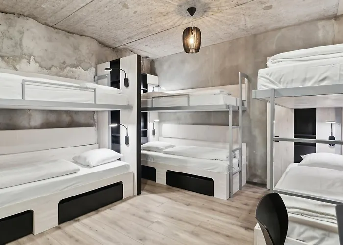 호텔 Fyrtojet - We Give Less Save *