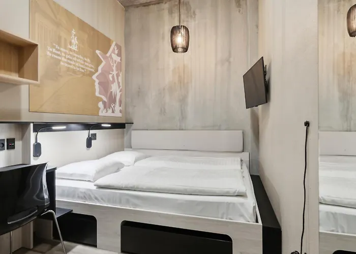 Hotel Fyrtojet - We Give Less Save Odense